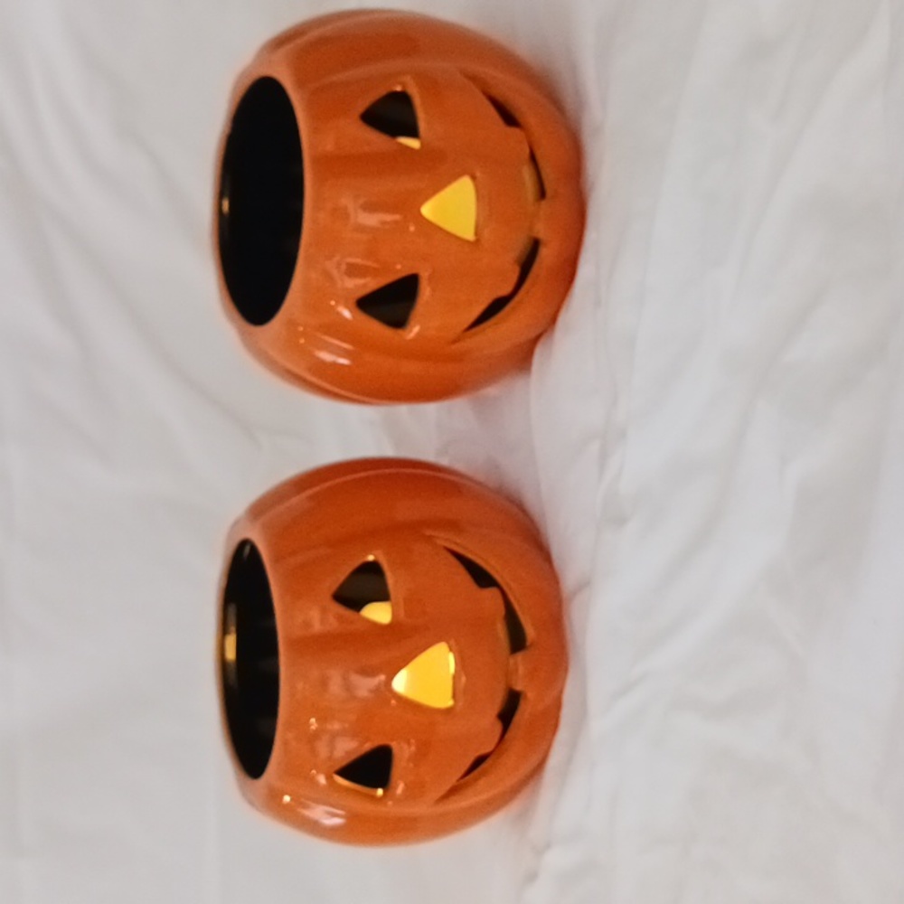 HALLOWEEN DECOR - Set of 2, ceramic Jack-o- Lantern candleholders